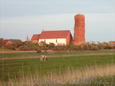 Die Alte Kirche ist das Wahrzeichen von Pellworm